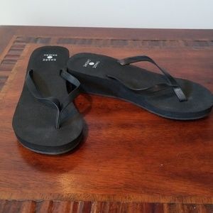 SHADE&SHORE FLIP FLOPS